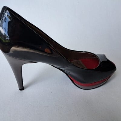 Moda Black And Red Nadine Pumps